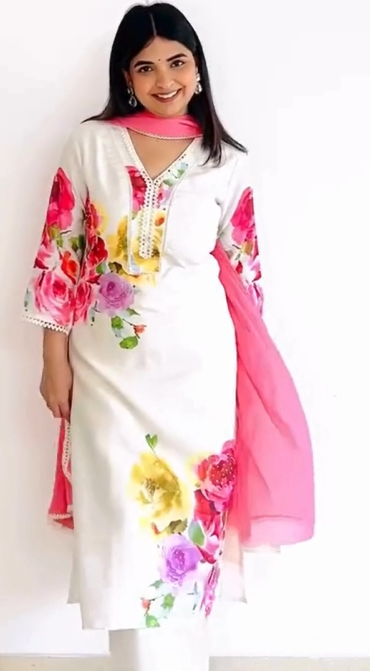 Elegant White Floral Kurta Set – Fresh, Feminine & Effortlessly Stylish