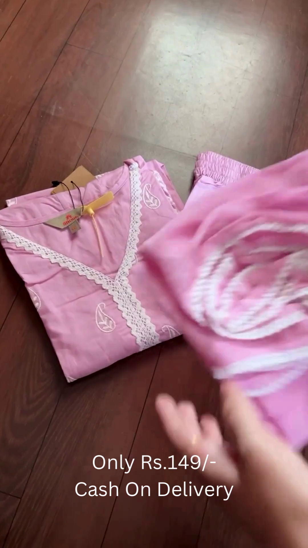 Elegant Floral Red Kurti Set – Stylish Comfort at Just Rs.149