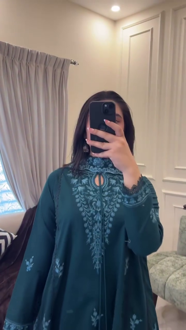 Elegant Dark Green Embroidered Ethnic Suit with Dupatta