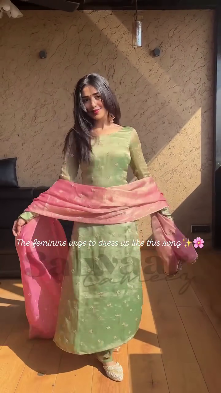 Graceful Green Ethnic Suit with Contrasting Pink Dupatta
