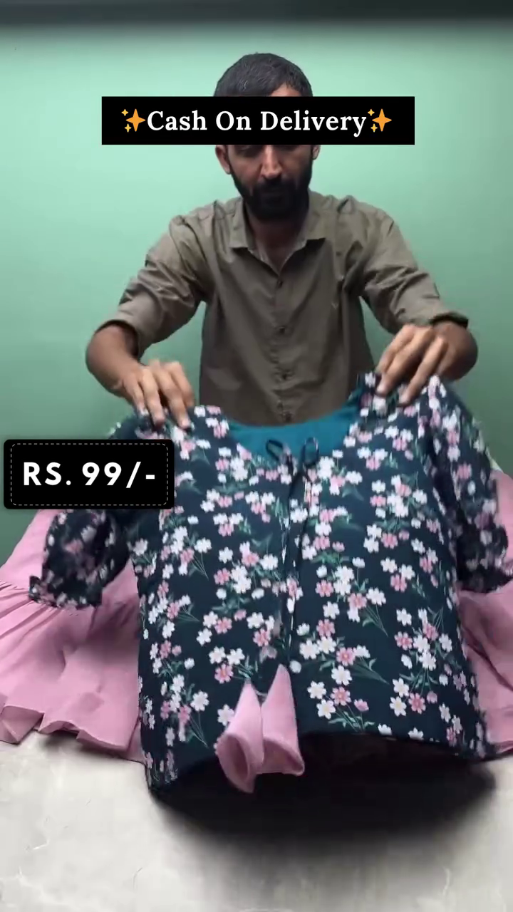 Cute Floral Top with Pink Skirt Set for Trendy Casual Fashion