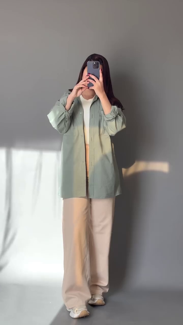 Minimal Street Style Outfit – Relaxed Modern Fashion