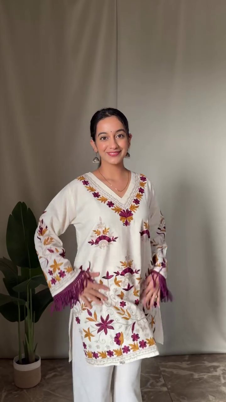 Floral Embroidered Kurti – Vibrant Ethnic Elegance