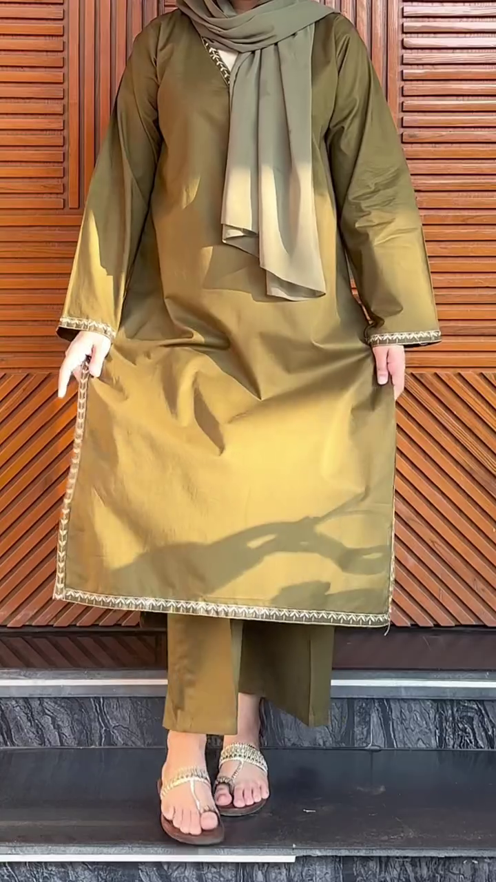 Understated Sophistication in Olive Green Traditional Attire