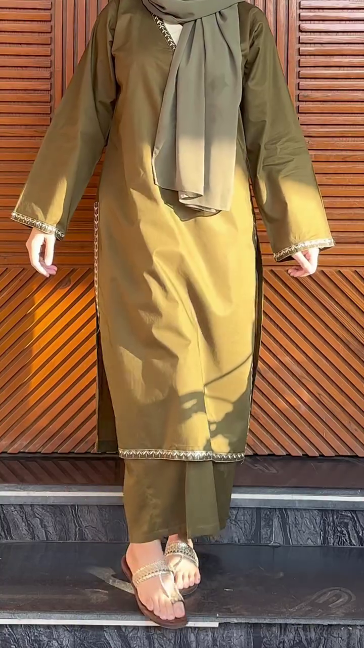 Understated Sophistication in Olive Green Traditional Attire