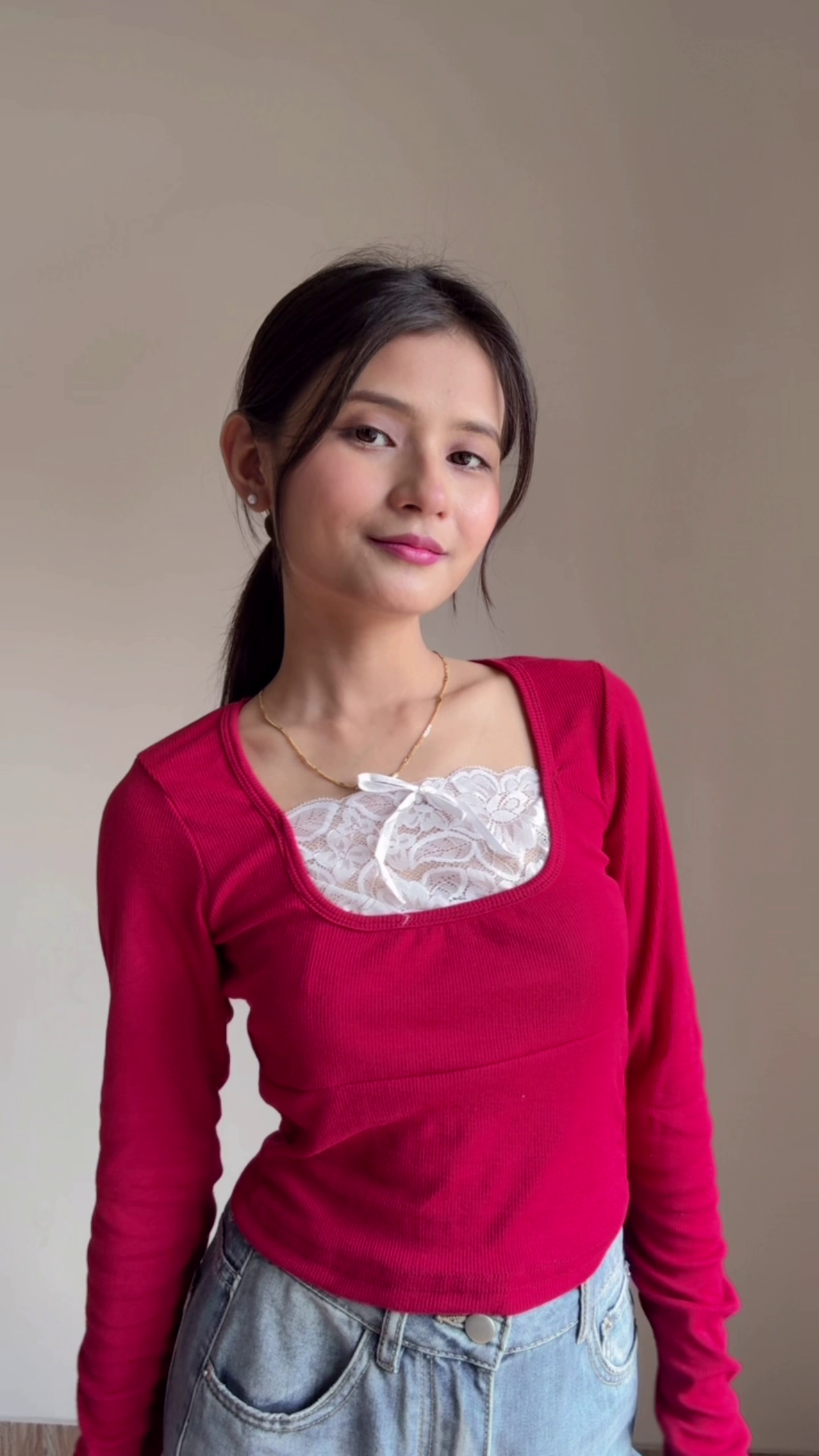 ❤️ Cute Red Lace Top – Trendy & Feminine Vibes