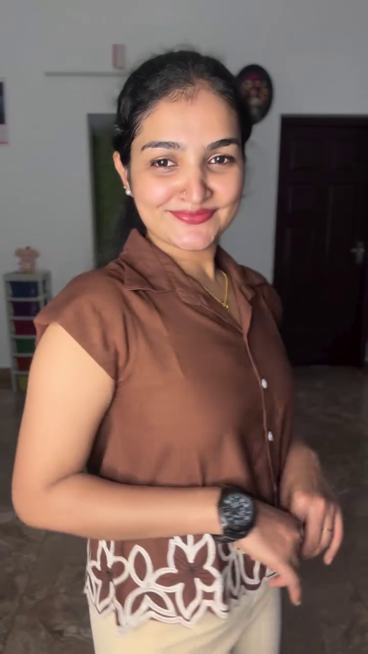 🤎 Smart Casual Brown Top – Simple Yet Stylish