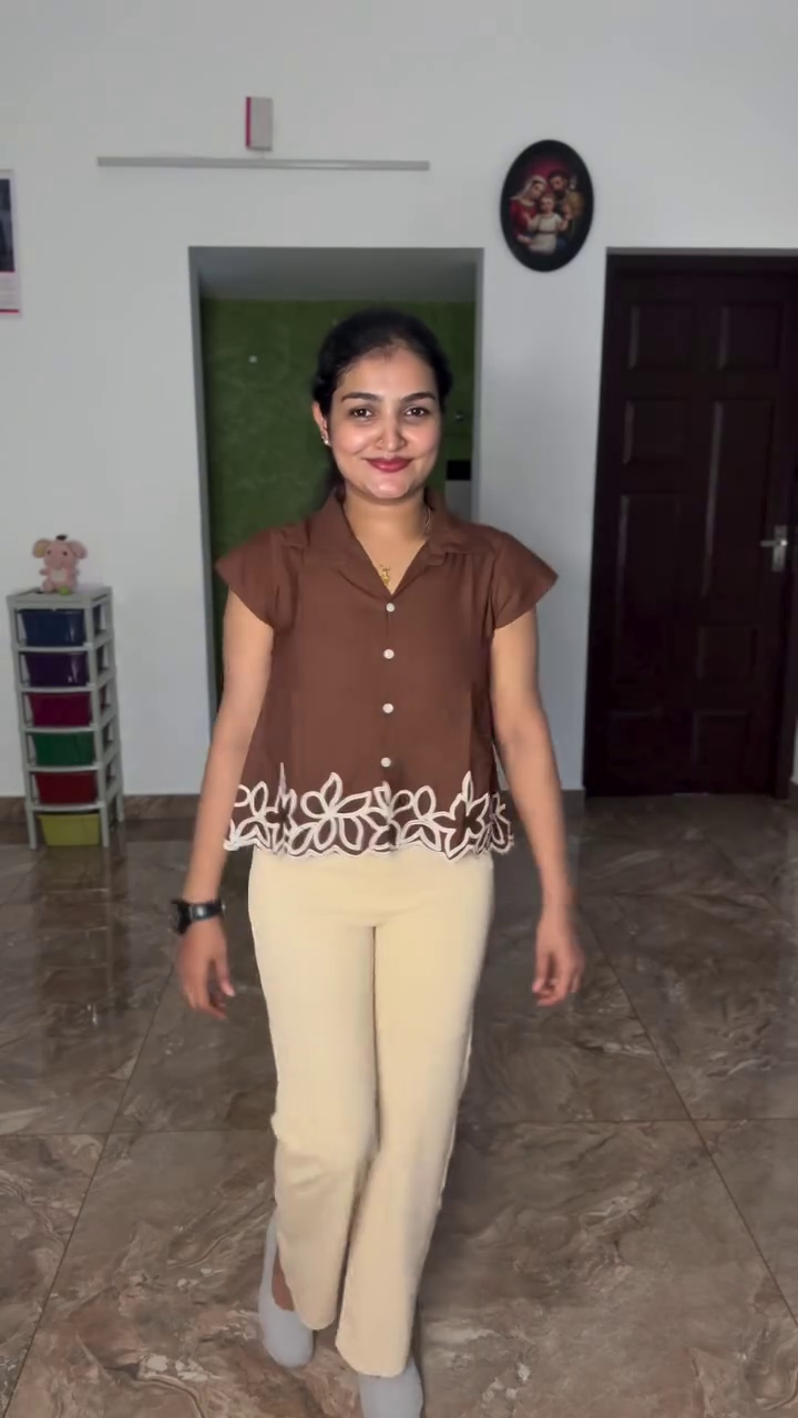 🤎 Smart Casual Brown Top – Simple Yet Stylish