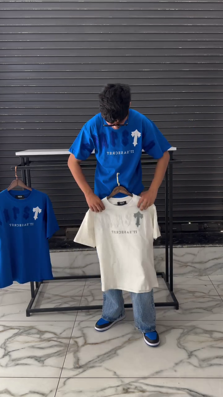 💙 Trendy Blue Graphic Tee – Casual Street Style