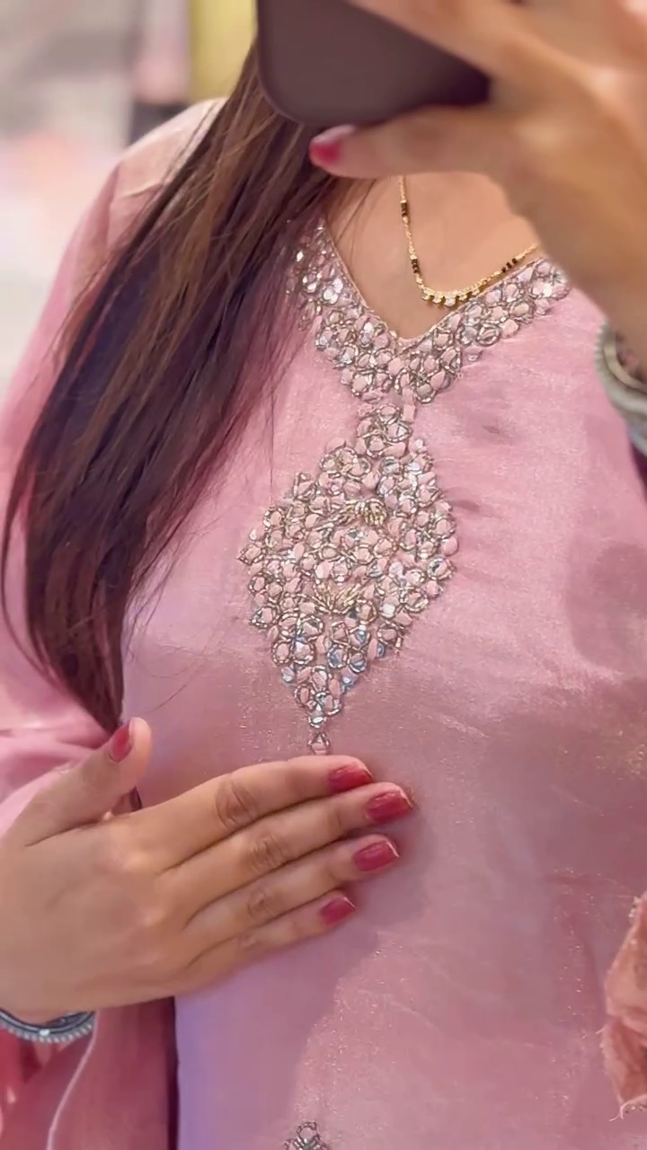 🌸 Pink Ethnic Suit – Festive Elegance Redefined