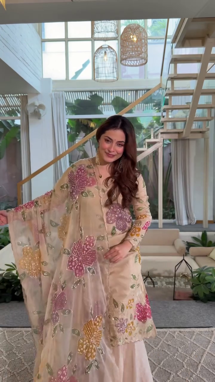 ✨ Elegant Floral Ethnic Set – Soft Royal Look