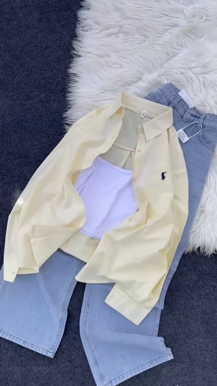 💛 Smart Casual Layered Look – Effortlessly Stylish