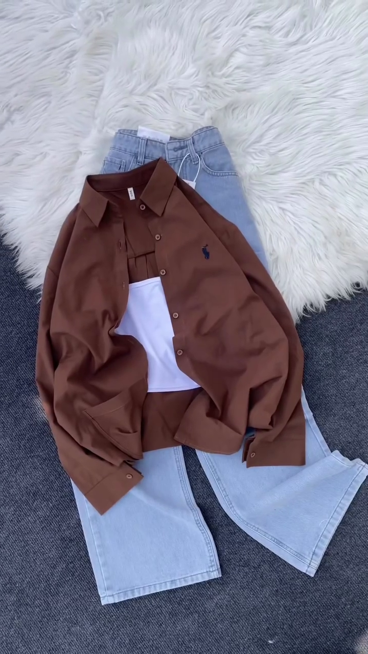 💛 Smart Casual Layered Look – Effortlessly Stylish