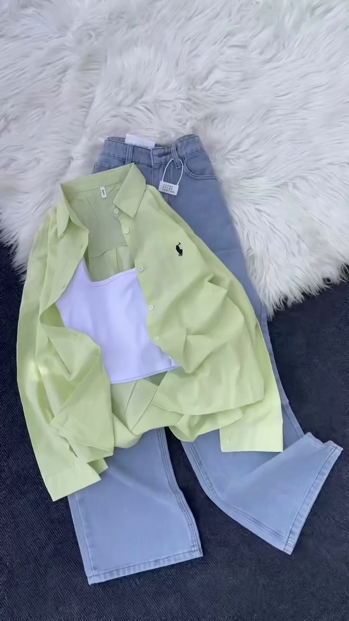 💛 Smart Casual Layered Look – Effortlessly Stylish