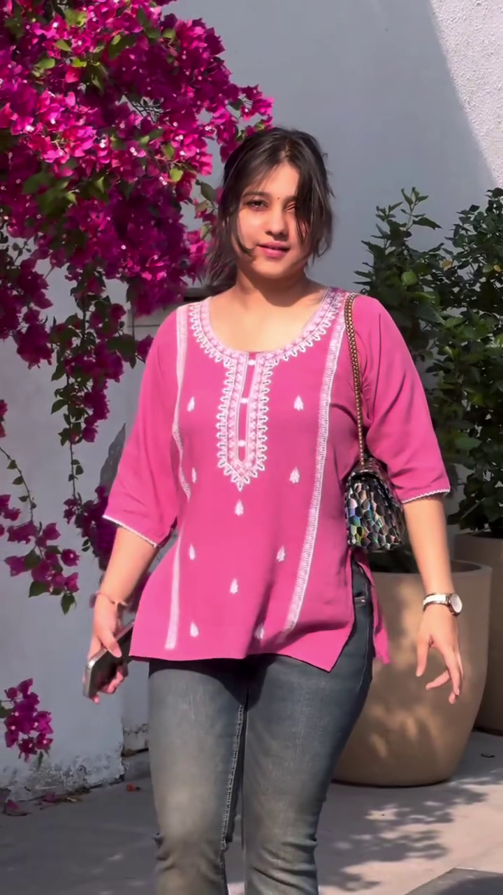 🌸 Stylish Pink Kurti – Everyday Ethnic Charm