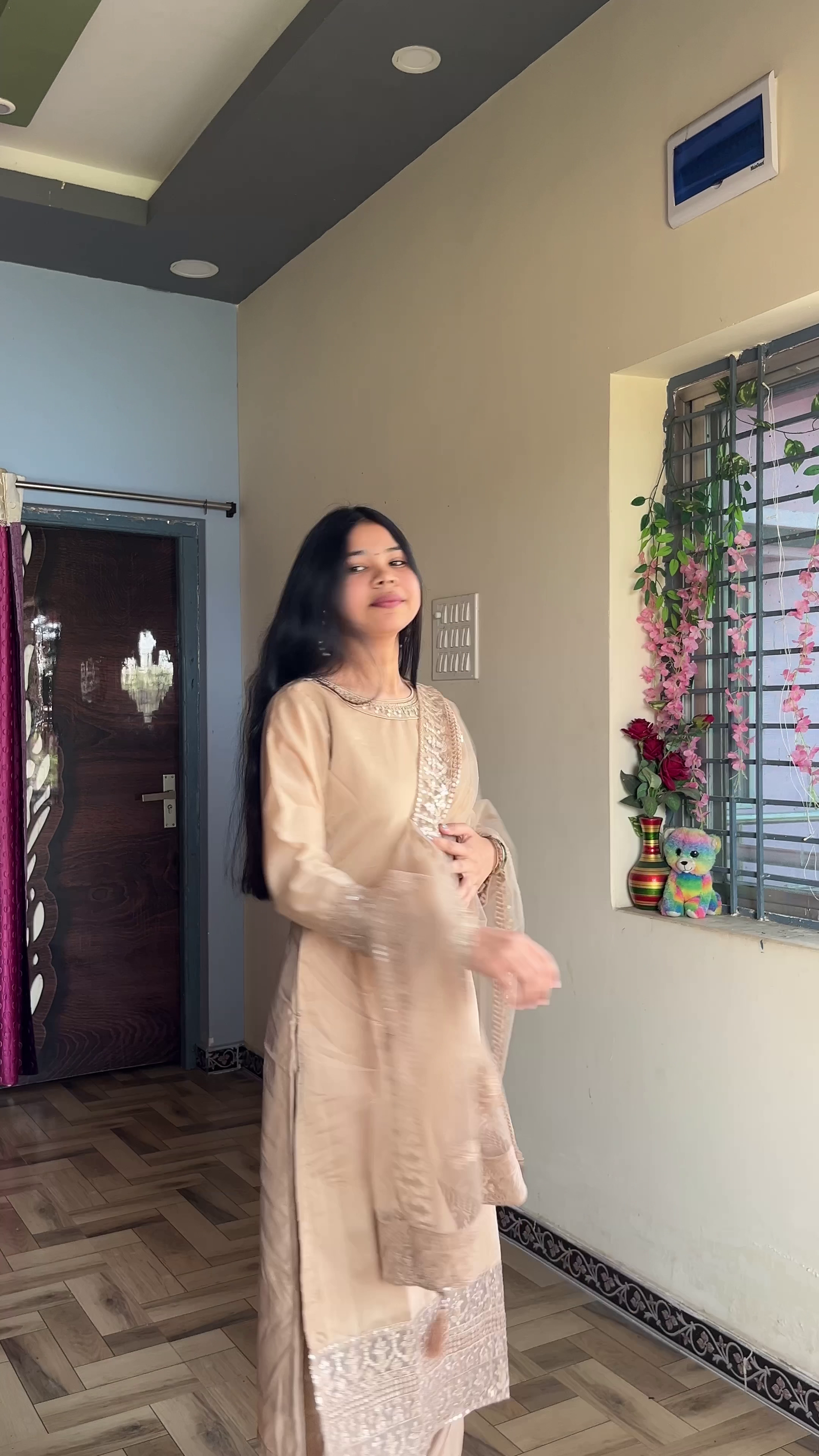 🤍 Minimal Festive Suit – Graceful & Timeless