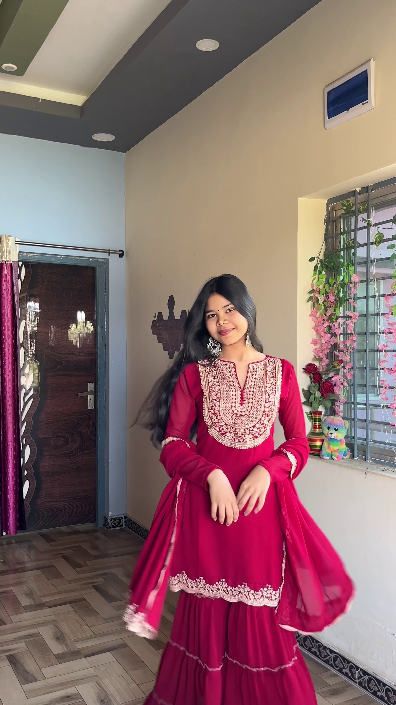 🤍 Minimal Festive Suit – Graceful & Timeless