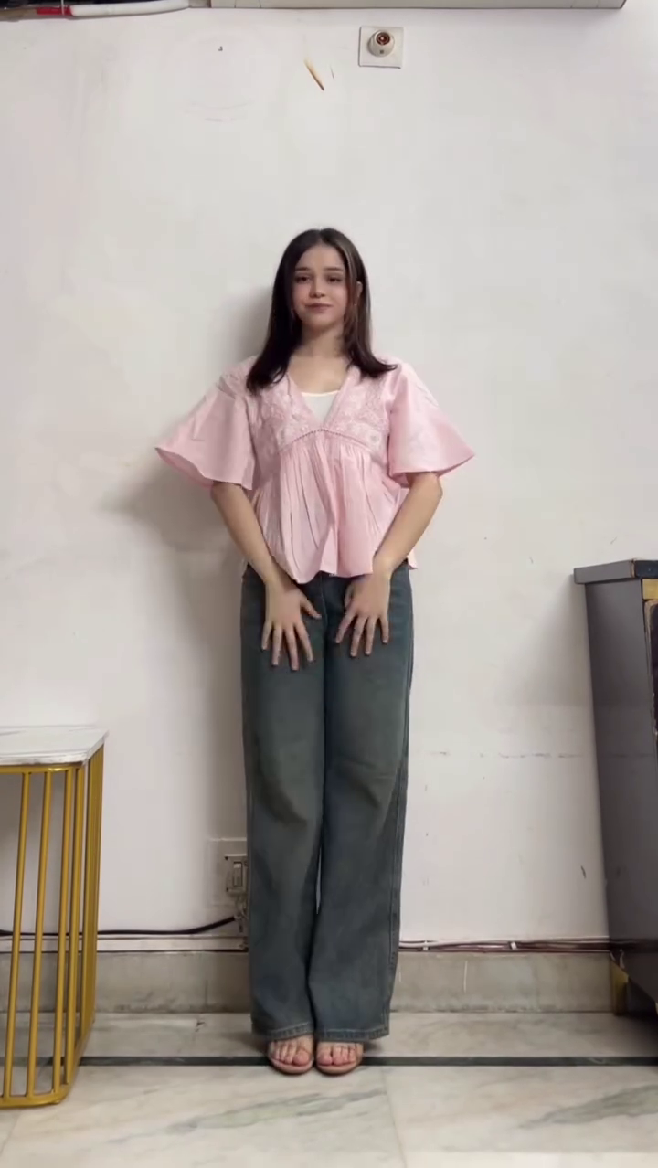 💛 Trendy Peplum Top – Cute & Casual Vibes