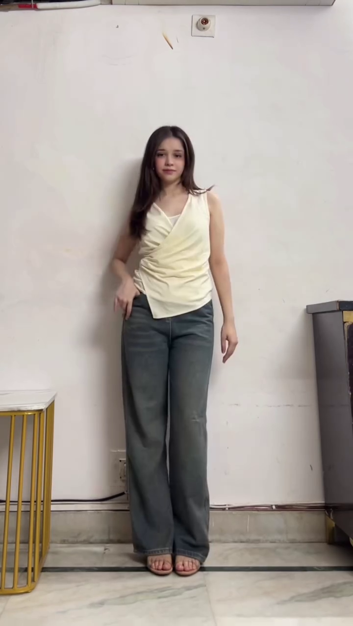 💛 Trendy Peplum Top – Cute & Casual Vibes