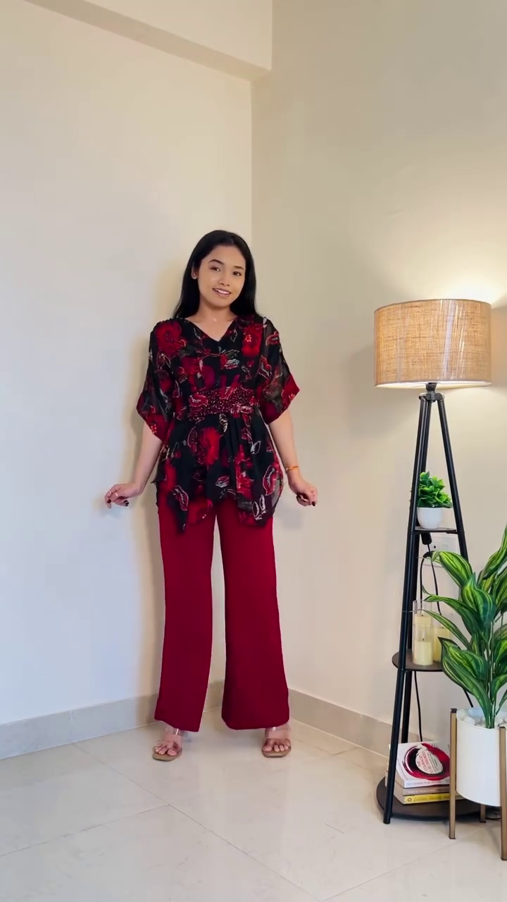 Elegant Green Floral Kurta Set – Graceful Ethnic Charm