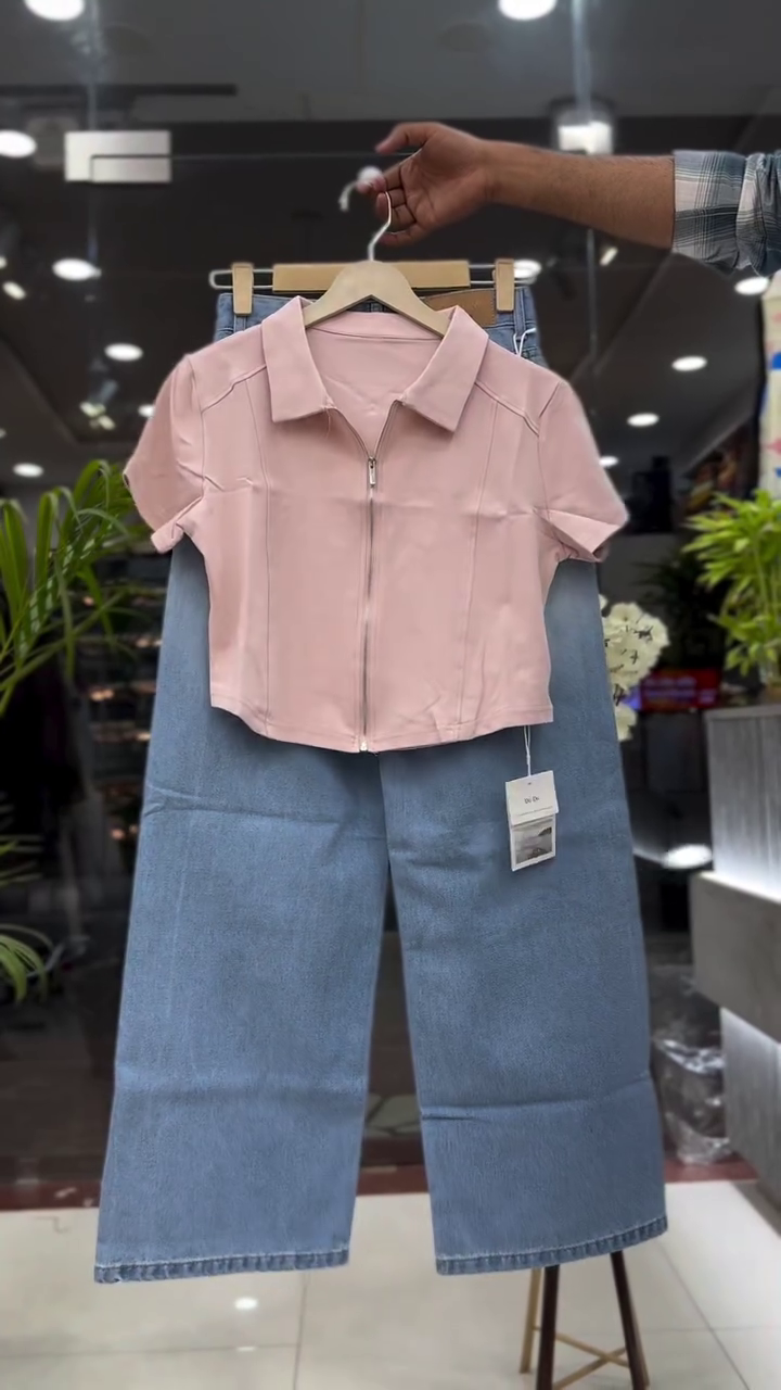 White Crop Top & Wide-Leg Denim – Effortless Modern Style