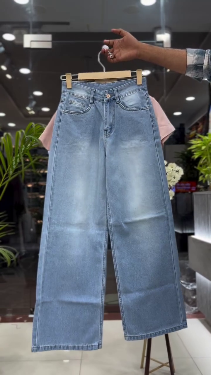 White Crop Top & Wide-Leg Denim – Effortless Modern Style